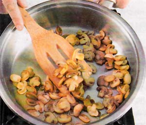 Капустный торт с грибами